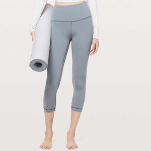 Lululemon Cropped Align Leggings Sz 4